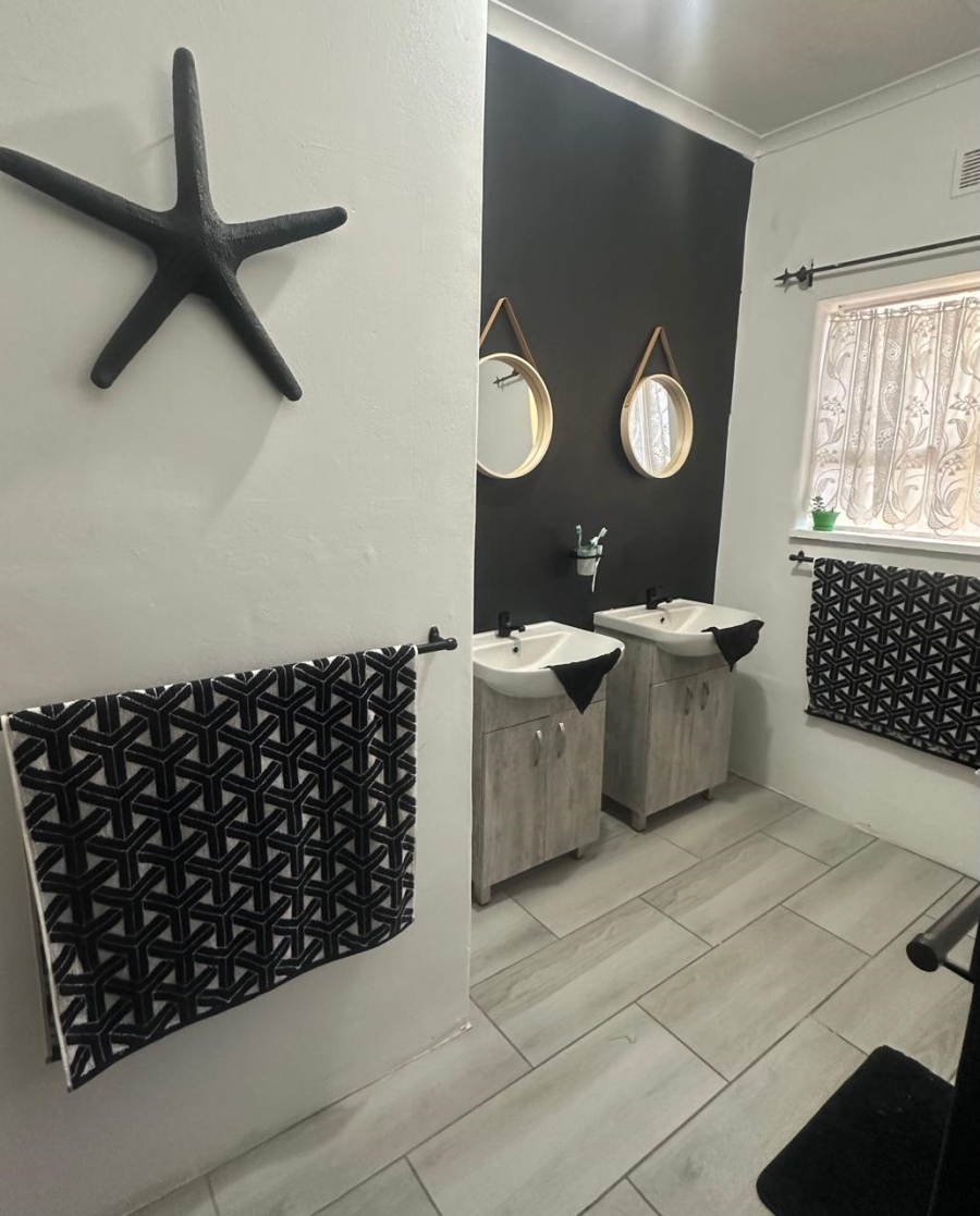 3 Bedroom Property for Sale in Bothasrus Eastern Cape